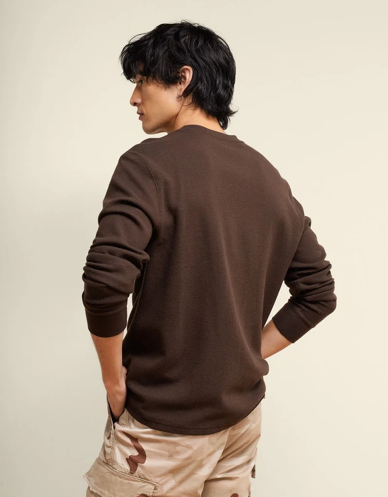 American Eagle  AE Icon Long Sleeve Thermal T-Shirt for Men | Best Price UAE
