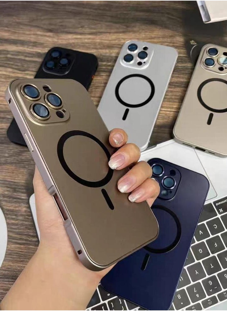 فَرَحُوم - جراب مغناطيسي لهاتف iPhone 16 Pro Max للنساء/الرجال، متوافق مع MagSafe، تصميم لامع معدني فاخر غير لامع مع واقي عدسة الكاميرا وقفل ميكانيكي، مصد معدني كامل الجسم مقاوم للصدمات، ذهبي صحراوي - Image 1