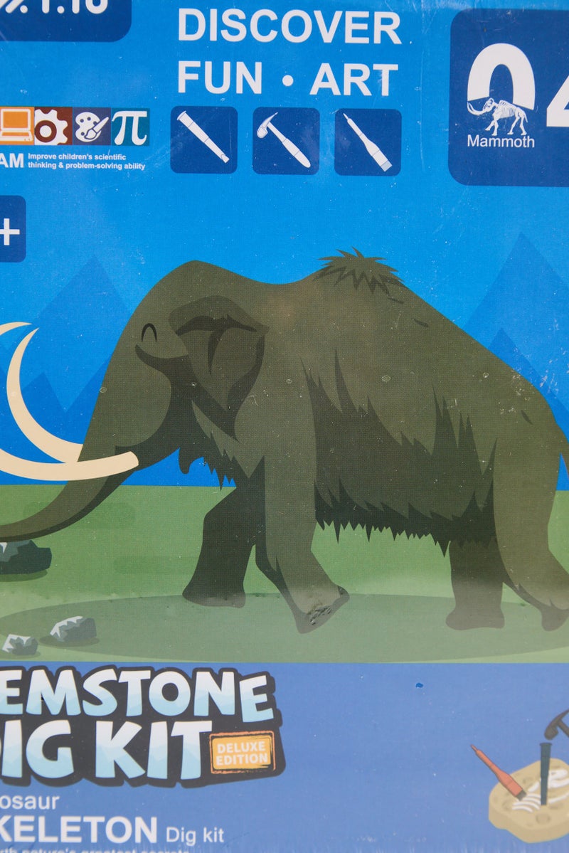 STEM Mammoth Skeleton Dig Kit - Image 3