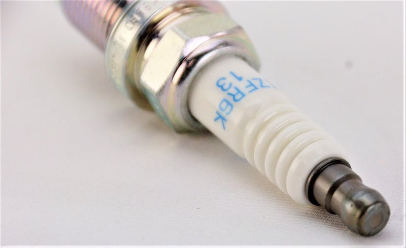 NGK شمعات الإشعال NGK # 6774 ليزر إيريديوم المتميزة IZFR6K-13-4 قطع جديدة - Image 2