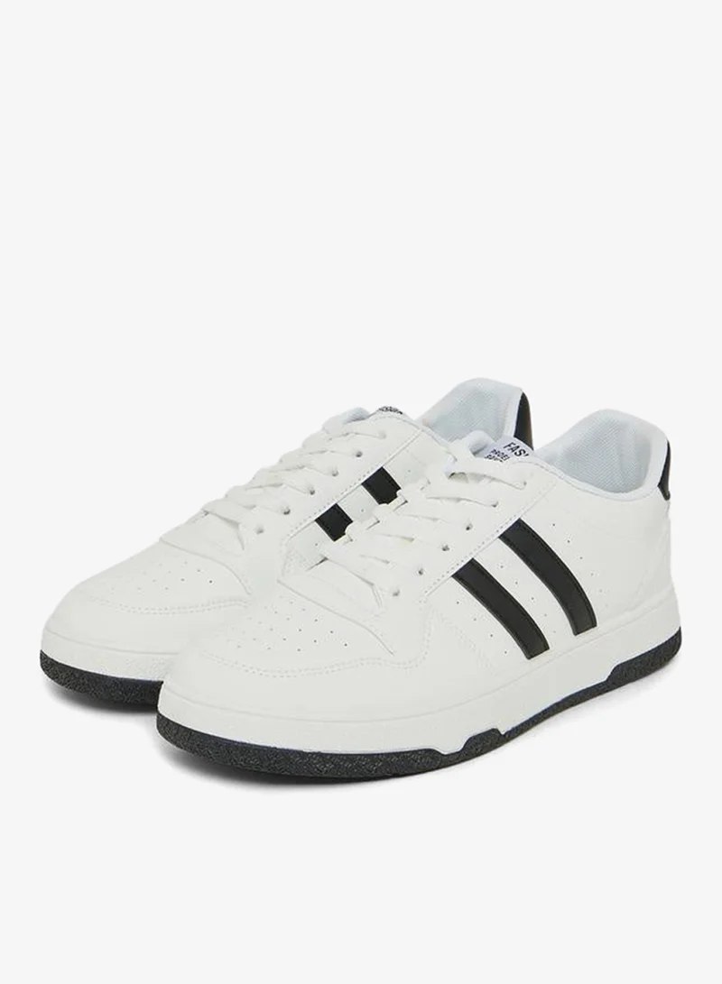 ستايلي اكتيف سنيكرز برباط بشعار خطين