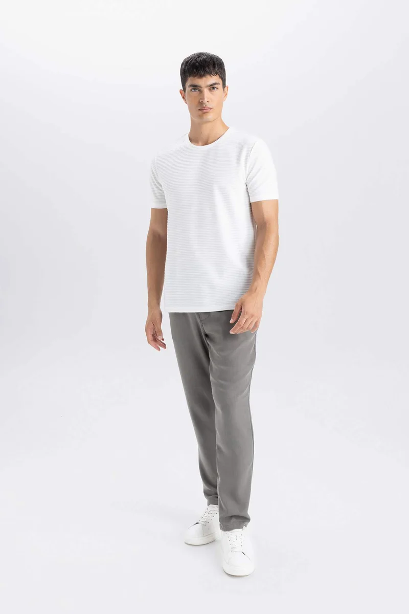 ديفاكتو Slim Fit Crew Neck Basic White Short Sleeve T-Shirt
