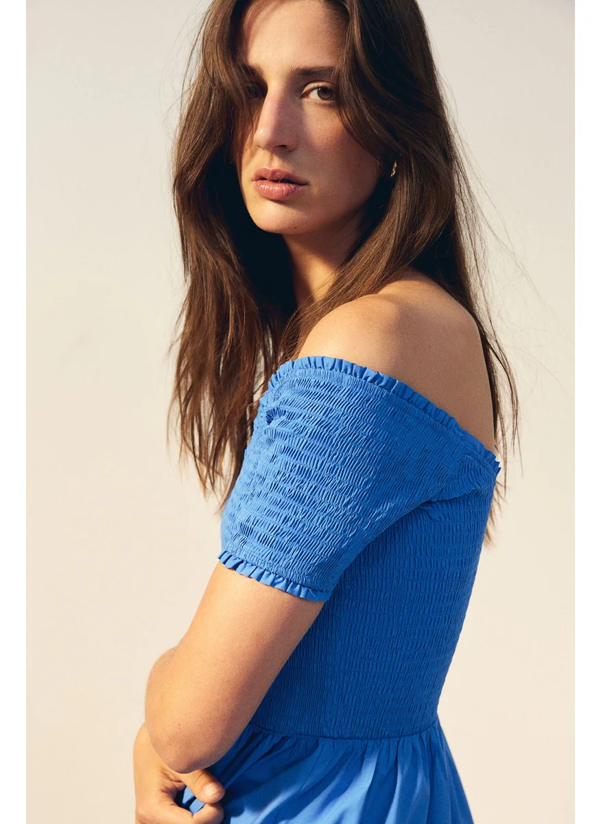 اتش اند ام Smocked Off-The-Shoulder Dress