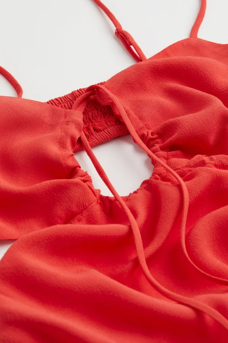 اتش اند ام فستان بأجزاء مفرغة