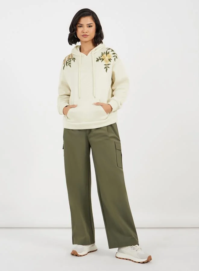 Styli Embroidered Detail Sweatshirt