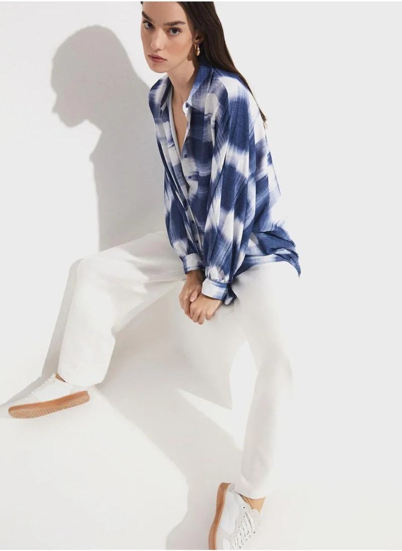 JUNE Printed Button Down Shirt