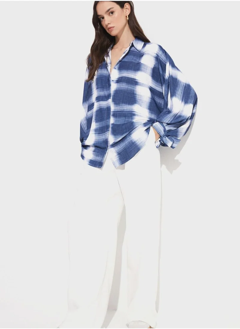 JUNE Printed Button Down Shirt