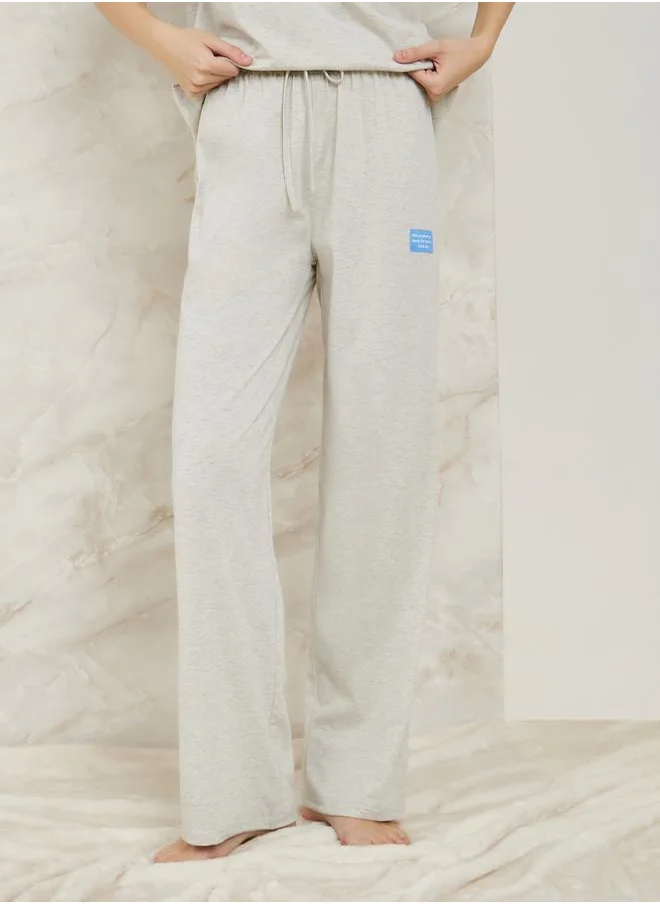 ستايلي Drop Shoulder Patch Detail T-Shirt & Pyjama Set