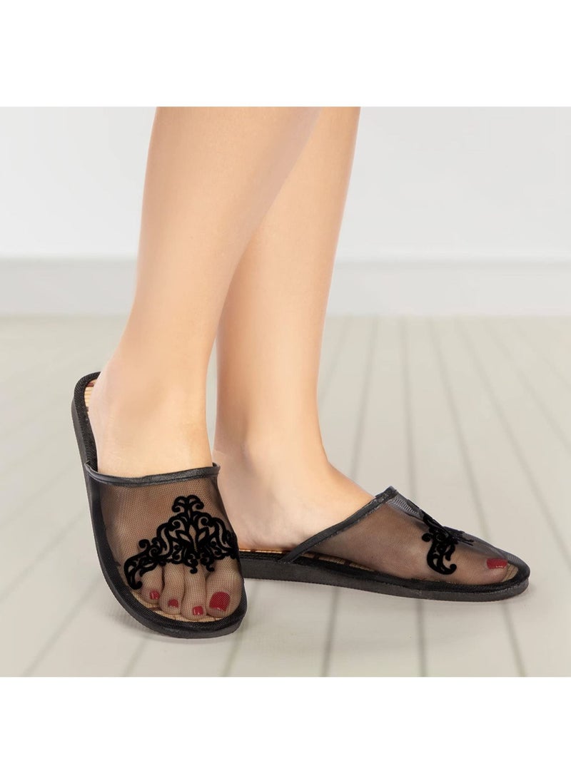 Comfortable Flat Slippers, Women Indoor Outdoor Footwear Size 36-41 Black  - Image 4