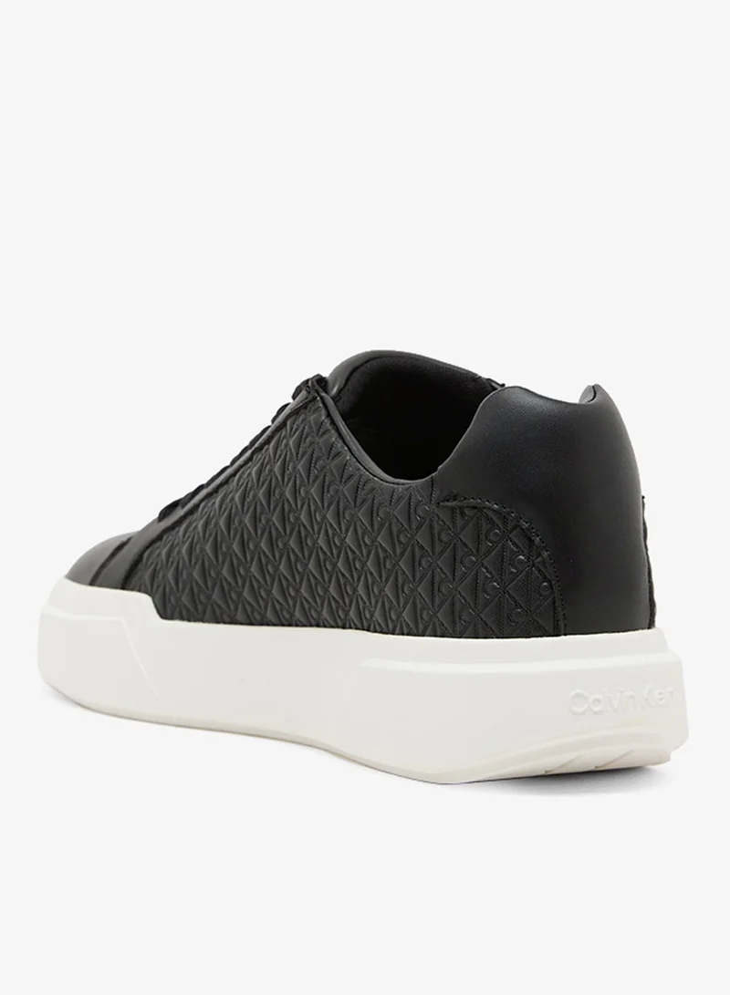 كالفن كلاين جينز حذاء رياضي برباط ونعل سميك