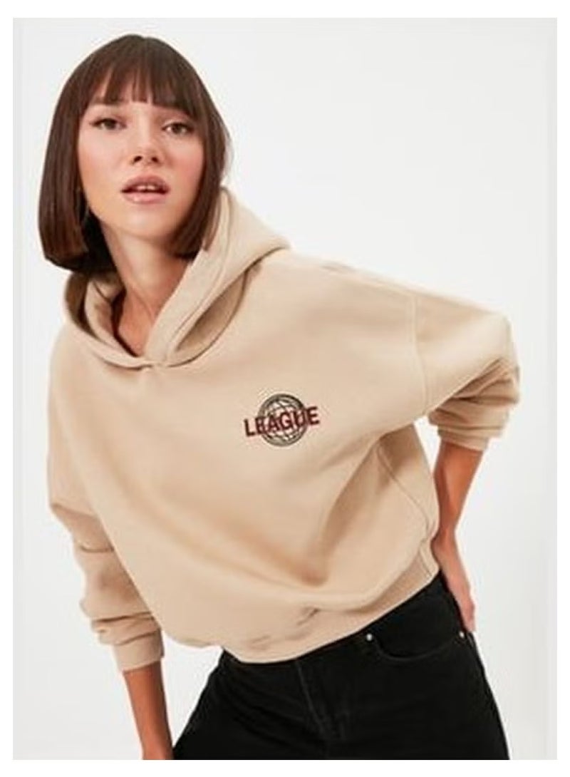 trendyol Print Detailed Hooded Thick Fleece Knitted Sweatshirt TWOAW22SW0711  - Image 2