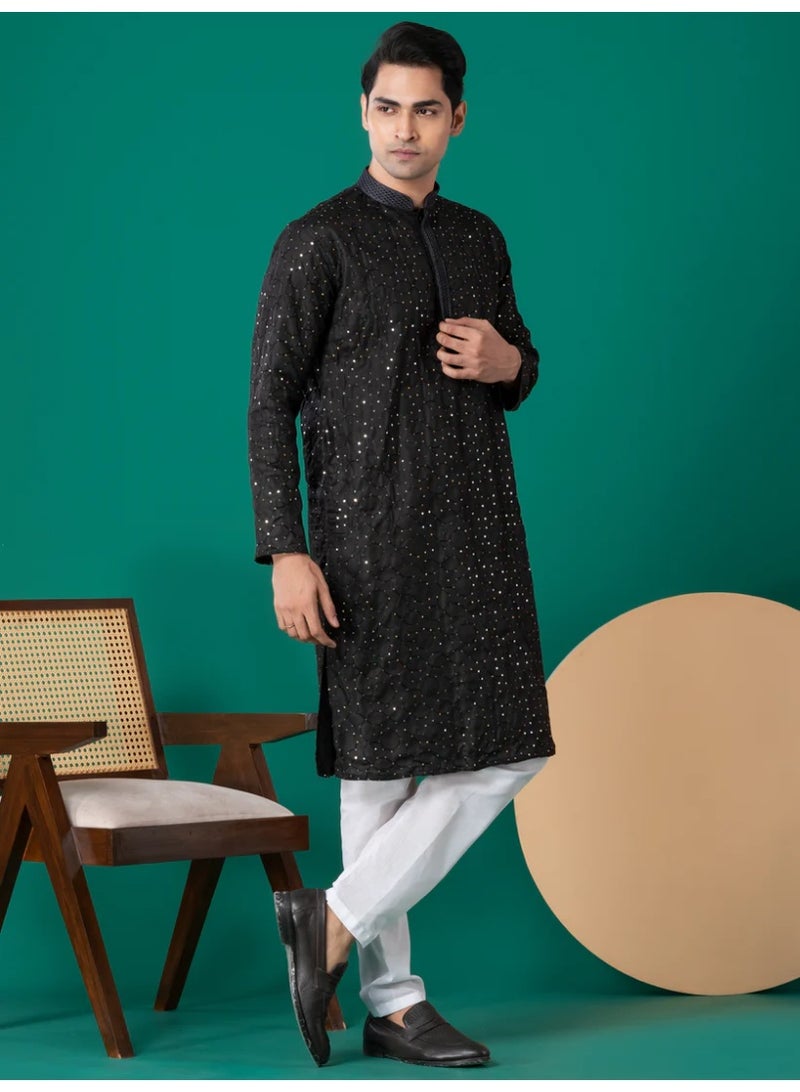 Devoiler Mens Black Thread & Sequins Work Cotton Kurta Set - Image 2
