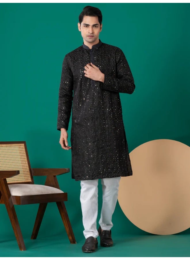 Devoiler Mens Black Thread & Sequins Work Cotton Kurta Set - Image 4