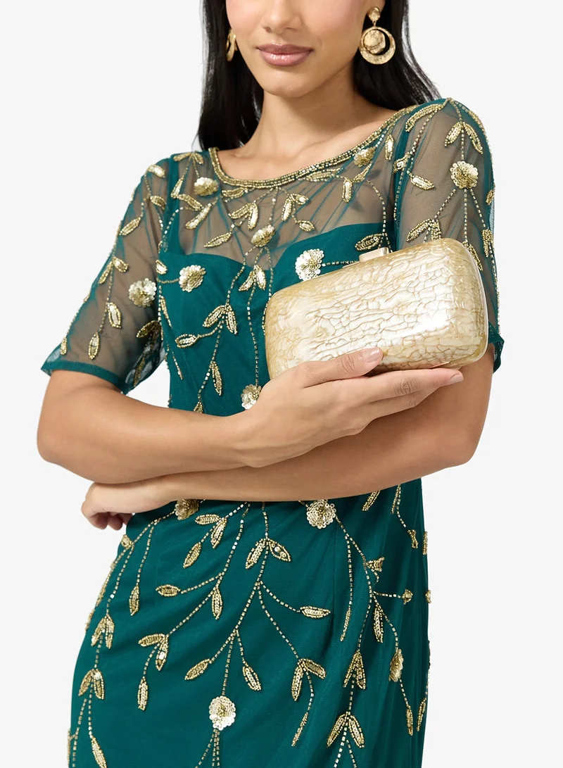 نمشي x حقيبة يد نسائية مزينة بالراتنج بتفاصيل ذهبية