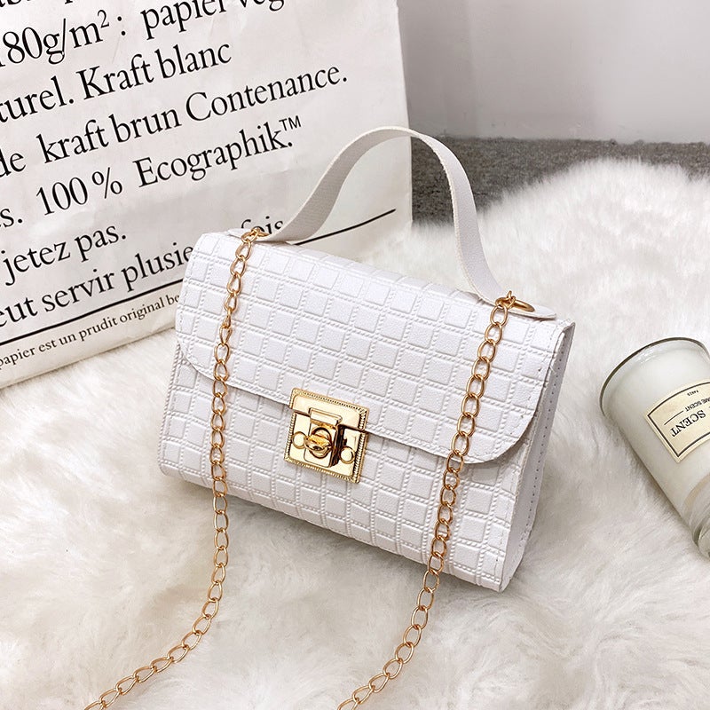 2023 New Ladies Small Square Bag Fashion Simple Shoulder Messenger Bag Chain Bag Female Source Manufacturers Straight Hair Generation - Image 1