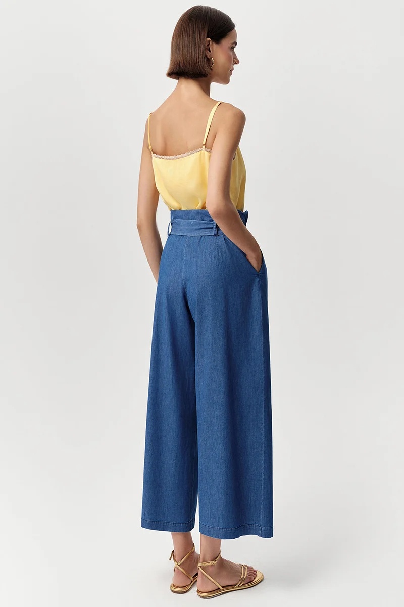 Exquise High-waisted, zippered, pocketed, belted regular denim blue trousers.