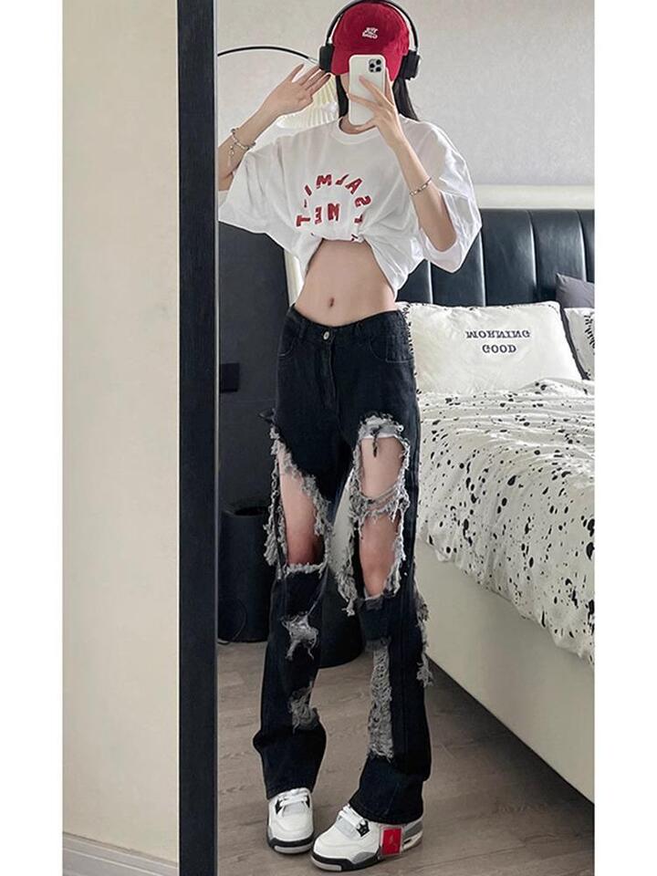 Unisex Classic Denim Jeans Loose Fit Daily Outdoor Wear - Image 1