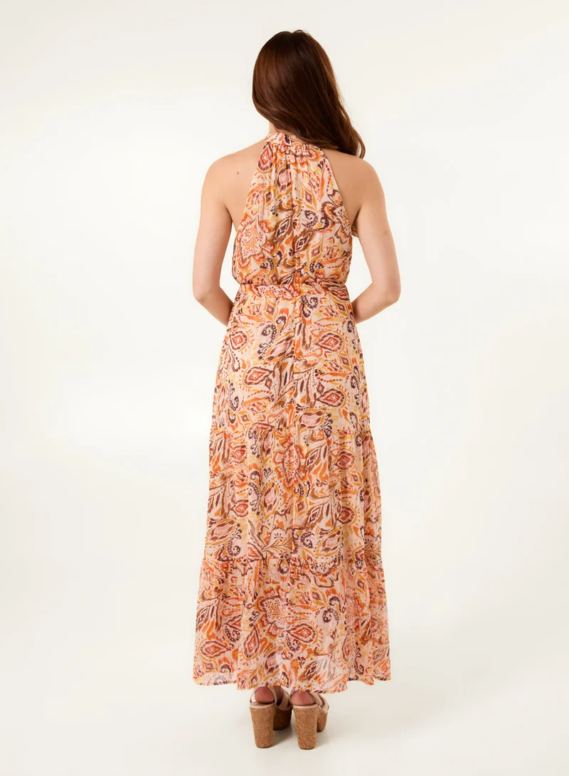 بلو فانيلا فستان ماكسي بياقة هالتر وحزام خصر