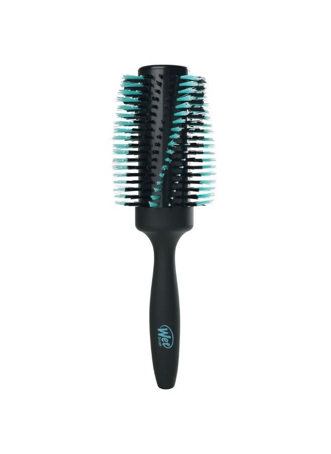 Wet brush Smooth & Shine 2.5 Round Brush, Thick, Flexible Bristles, Thicker, Coarser Hair Types  - Image 1