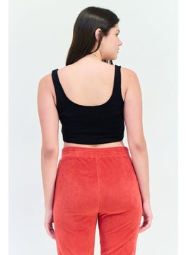 CHELSEA PEERS Women Scoop Neck Sleeveless Solid Crop Top, Black  - Image 4