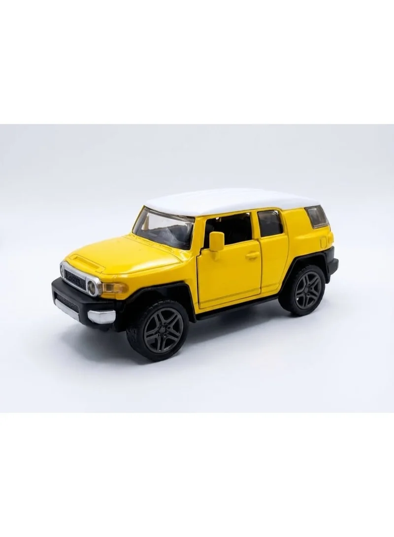 تولي سيارة CRUISER معدنية مصبوبة بالقوالب (Die-cast) تعمل بنظام السحب للخلف، مزودة بالموسيقى والأضواء وأبواب يدوية الفتح، باللون الأصفر، بحجم عبوة 15.8 × 6 × 6.8 سم.