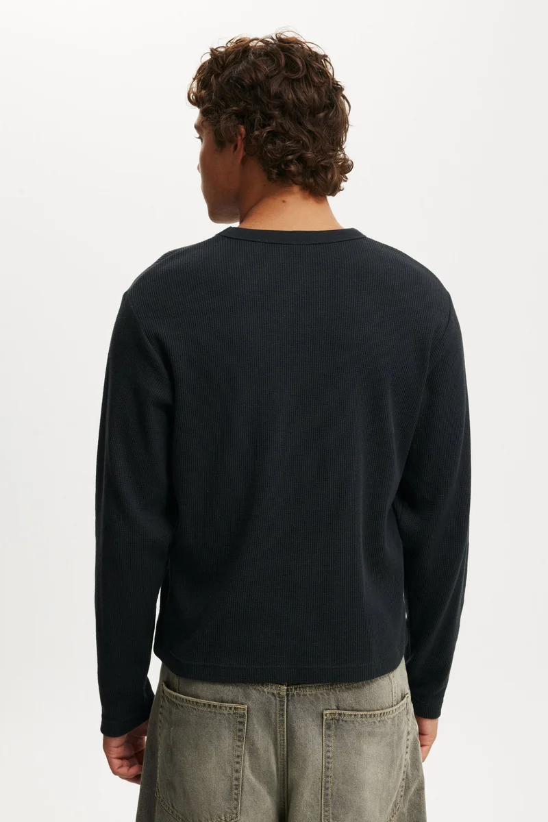Cotton On  CROPPED FIT TEXTURED LONG SLEEVE for Men | Best Price UAE