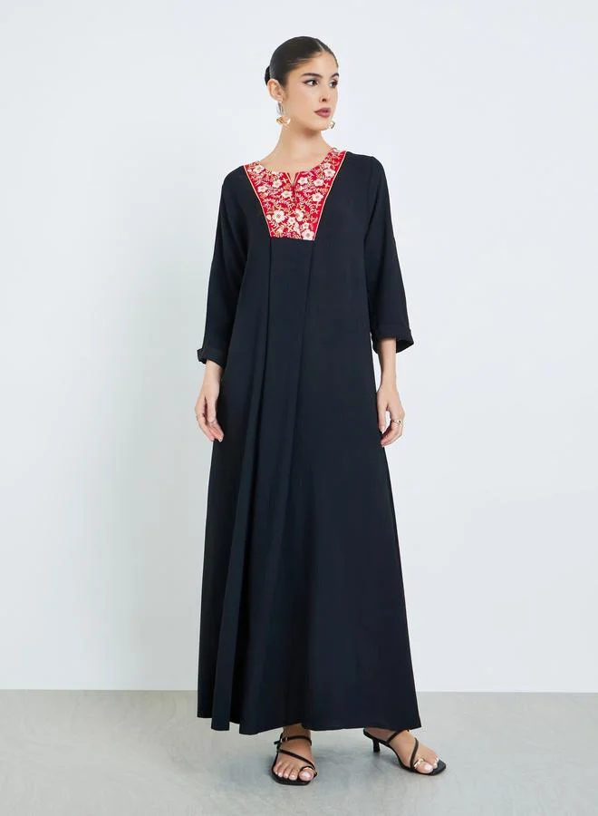 Amirah Black Embroidered Panel Jalabiya