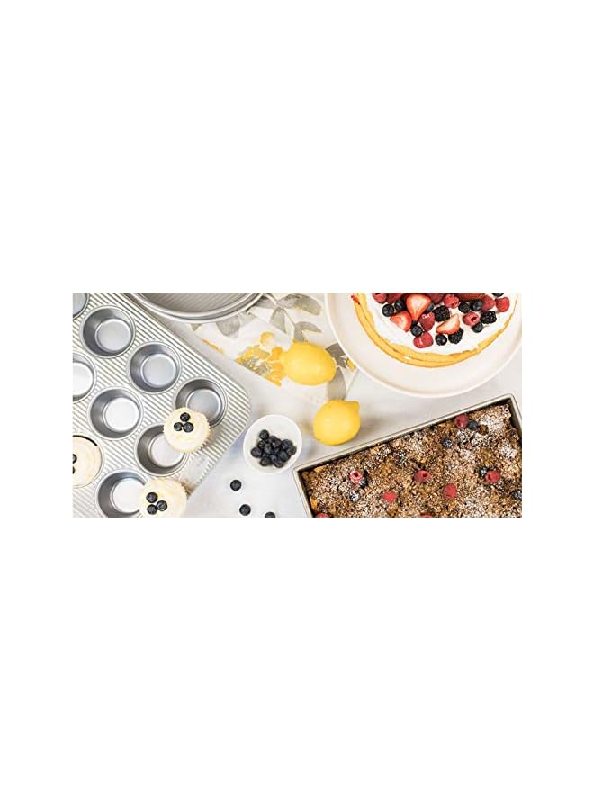 صينية كب كيك صغيرة مخددة من بان بيك، 12 بئر، طلاء غير لاصق وسريع التحرير، مصنوعة من الفولاذ المطلي بالألمنيوم - Image 2