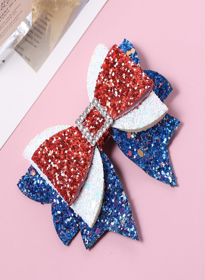 ميروكش مشابك شعر على شكل فيونكات وطنية للبنات، مزينة بترتر لامع باللون الأحمر والأبيض والأزرق، مثالية للاحتفال بيوم الاستقلال الأمريكي. تُضفي لمسة من البهجة على إطلالتك في حفلات عيد الاستقلال وحفلات الكريسماس. إكسسوار أنيق وهدية رائعة. طولها 3.5 بوصة. - Image 3