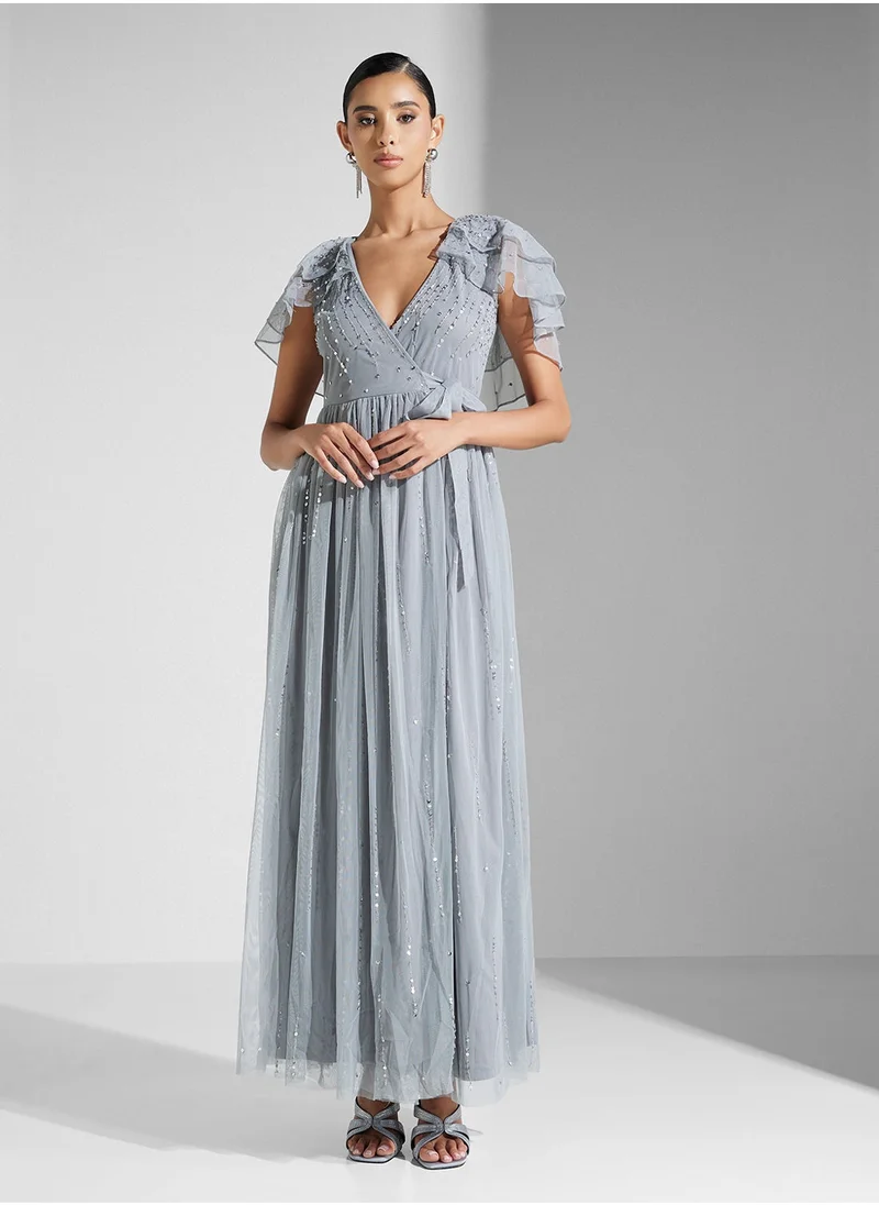 اميليا روز Ruffled Sleeve Maxi Dress