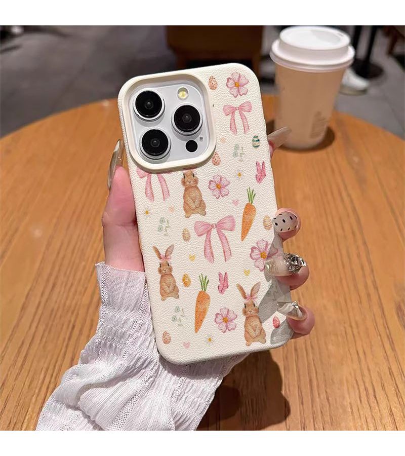 غطاء هاتف ملون مزيج 1 لـ iPhone 16 بنمط أرنب عيد الفصح والجزر، فتحة كبيرة، ملمس جلد صناعي، غطاء ناعم، حماية من السقوط، مقاوم للخدش، حماية للشاشة من الكسر. - Image 4