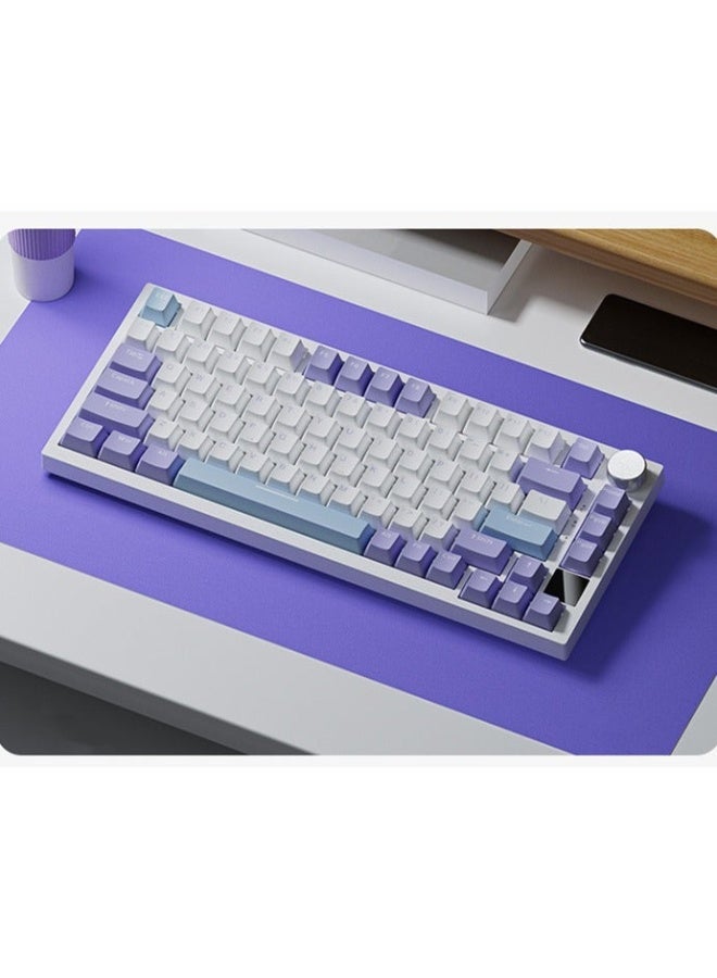 إيه جاز لوحة مفاتيح AK820 Pro للألعاب، لوحة ميكانيكية بحجم 75% مثبتة بدعامة مع شاشة TFT، إضاءة RGB، و3 أنماط (بلوتوث 5.1 / لاسلكي 2.4 جيجا هرتز / سلكي عبر منفذ Type-C)، مع فوم عازل للصوت (لون البنفسجي والأبيض، مفتاح Ajazz Flying Fish) - Image 2