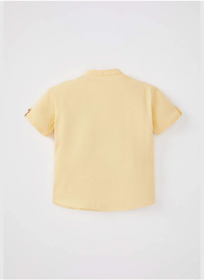 ديفاكتو Regular Fit Short Sleeve Shirt
