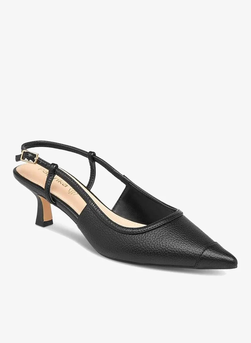 بابريكا أحذية مدببة بنعل بارز وكعب قطة وإغلاق بإبزيم