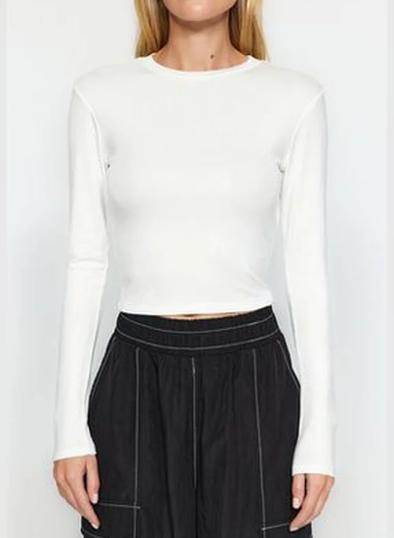 trendyol Premium Viscose Ecru Crew Neck Crop Stretchy Knitted Blouse TWOAW24BZ00116