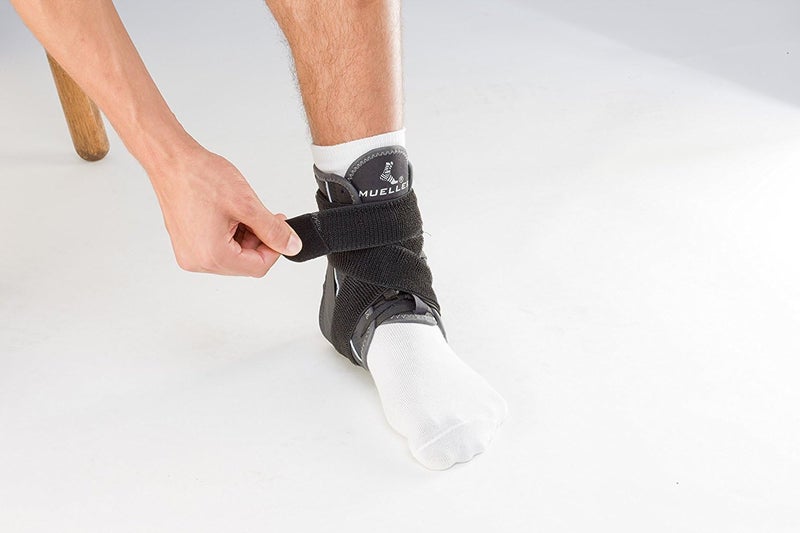 Mueller Sports Medicine HG80 Premium Soft Ankle Brace Large 050 Pound - Image 2