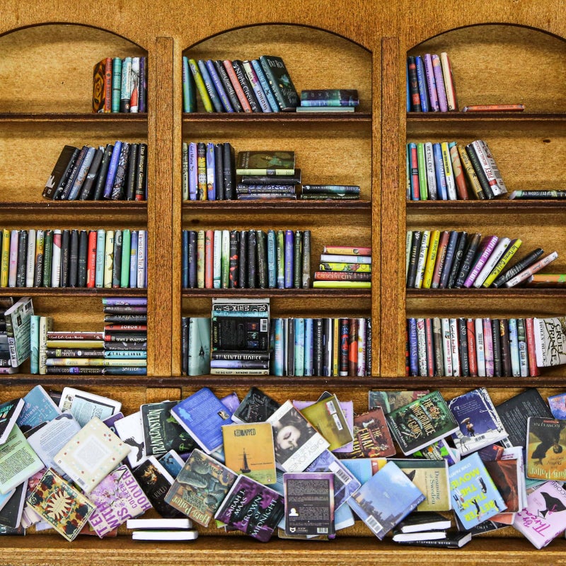 IAIHBBLY 150 Pcs Mini Books for Anxiety Bookshelfï¼ŒMiniature Dollhouse Books Assorted Tiny Small Books Accessories for Mini House Decor Crafts Office Deskce, Desk - Image 3