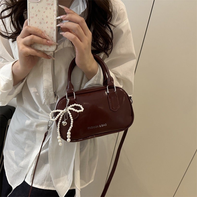 Fashionable Mini Square Crossbody Bag with Pearl Bow - Image 4
