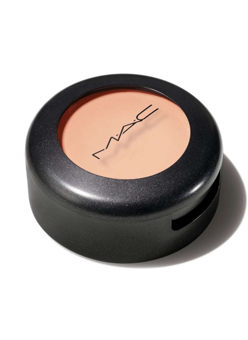MAC Cosmetics Studio Finish SPF 35 Concealer  NW15 7g  - Image 4