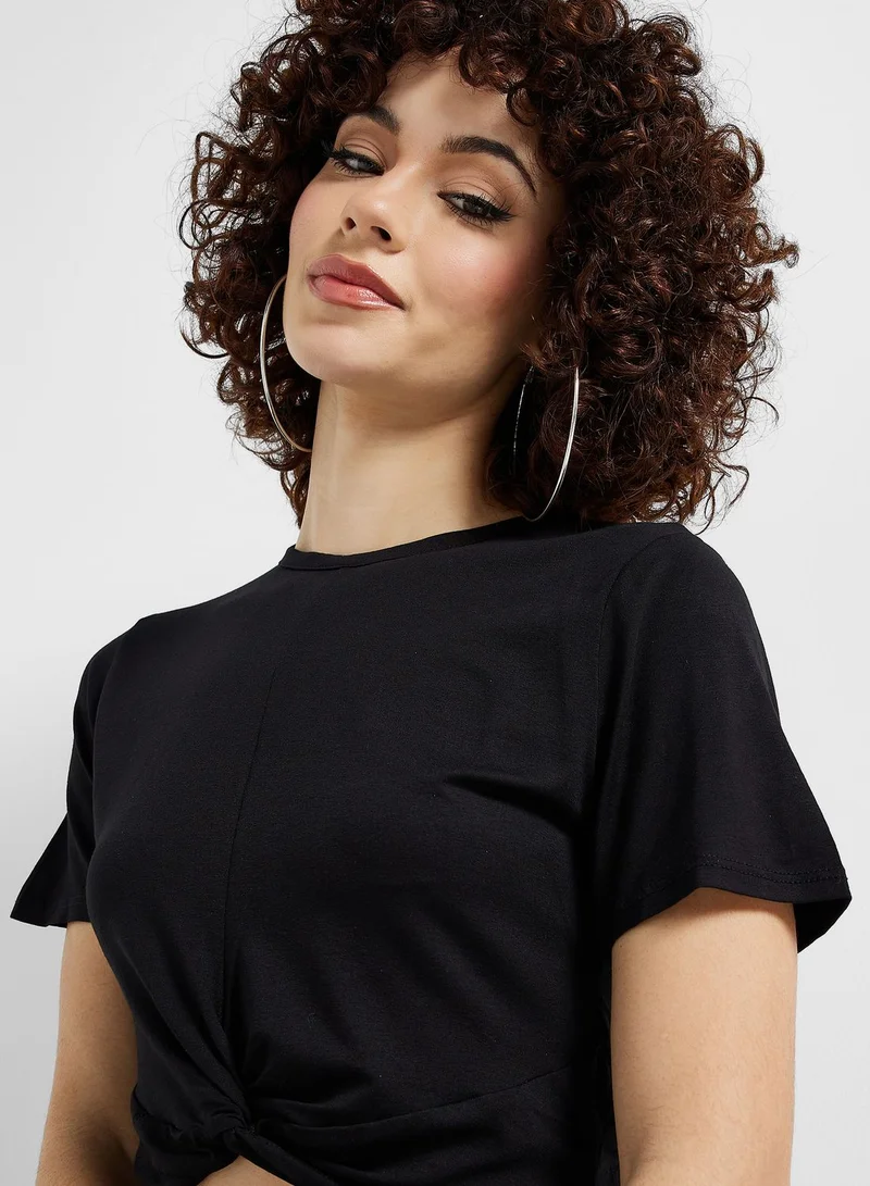 boohoo Front Knot Crop T-Shirt