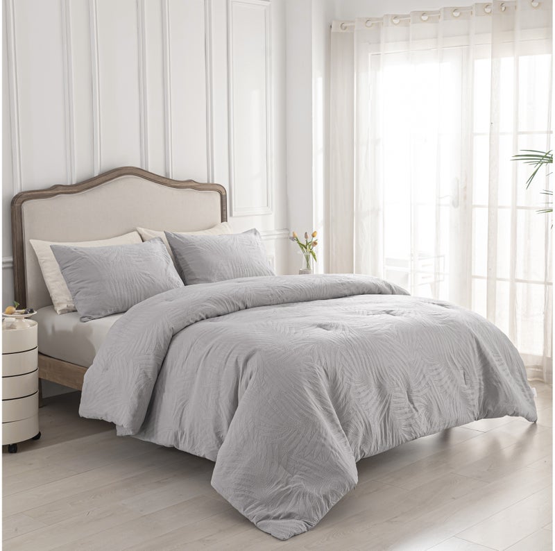 HOMETOPIA Luxury King Size 6-Piece Comforter Set 264×229 cm – Embossed Design, Ultra Soft & Breathable Fabric, Comfortable, All-Season Use, Premium Quality, Ideal for AC Rooms & Home Use in Saudi Arabia - Image 3