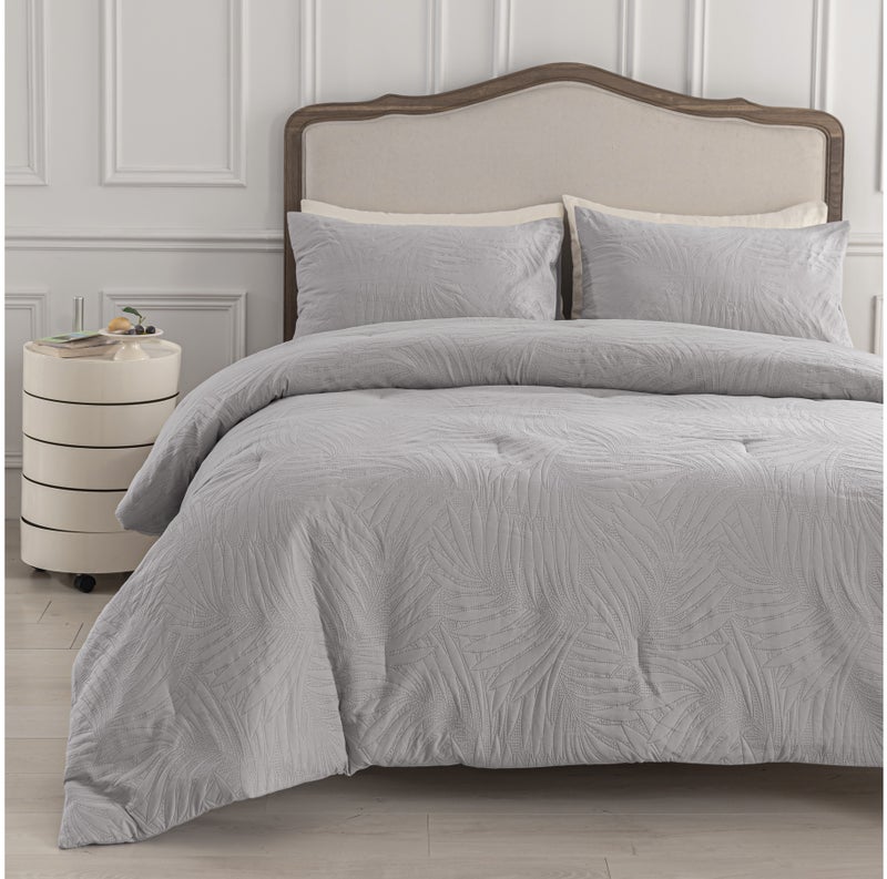 HOMETOPIA Luxury King Size 6-Piece Comforter Set 264×229 cm – Embossed Design, Ultra Soft & Breathable Fabric, Comfortable, All-Season Use, Premium Quality, Ideal for AC Rooms & Home Use in Saudi Arabia - Image 2