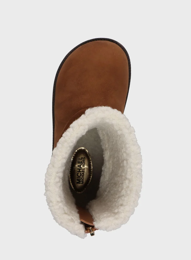 مايكل كورس بوت كاجوال