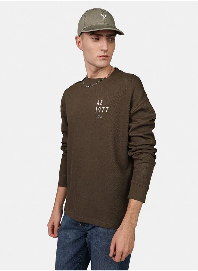 امريكان ايجل AE Oversized Long-Sleeve Elevated Logo Graphic Thermal T-Shirt