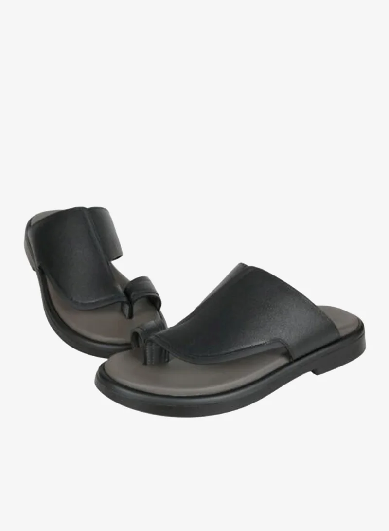 Barjeel Uno Black 008-3855 Barjeel Uno Mens Finger Grip Casual Sandals BOM1-01 Black for Men | Best Price UAE