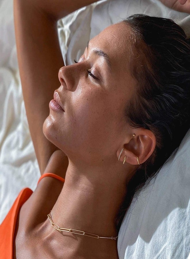 أليكس كرافت أقراط ذهبية مرصعة للنساء، مضادة للحساسية، طقم أقراط حلقية ومرصعة من الذهب عيار 14 قيراطًا، مناسبة لثقوب متعددة، أقراط صغيرة مرصعة بالزركونيا المكعبة، هدية مجوهرات عصرية للنساء - Image 5