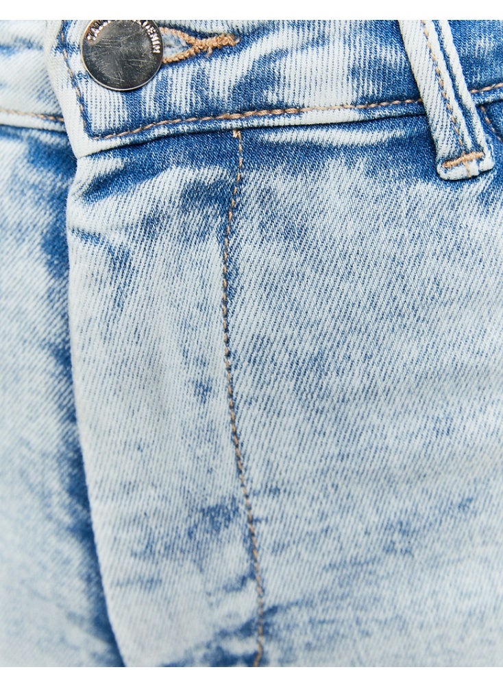 Tally Weijl High Waist Skinny Push-Up Denim Shorts for Women – Casual Light Blue Stretch Denim - Image 3