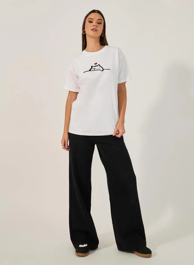 Styli Oversized Short Sleeve Cat Graphic Round Neck T-shirt