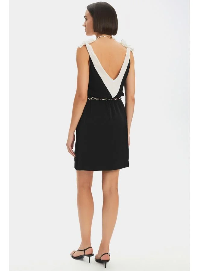 JUNE Contrast Trim Dress