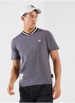 izzue Embroidery T-Shirt  - Image 1